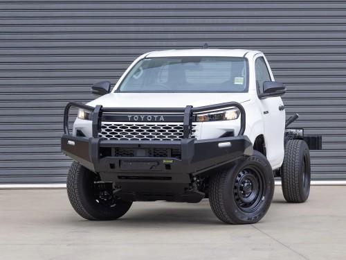 HiLux Commercial Bull Bar 1