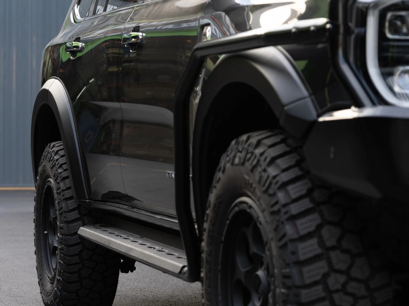 ford everest side steps rails