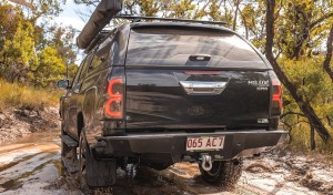 toyota hilux 2020 protection tow bar v2